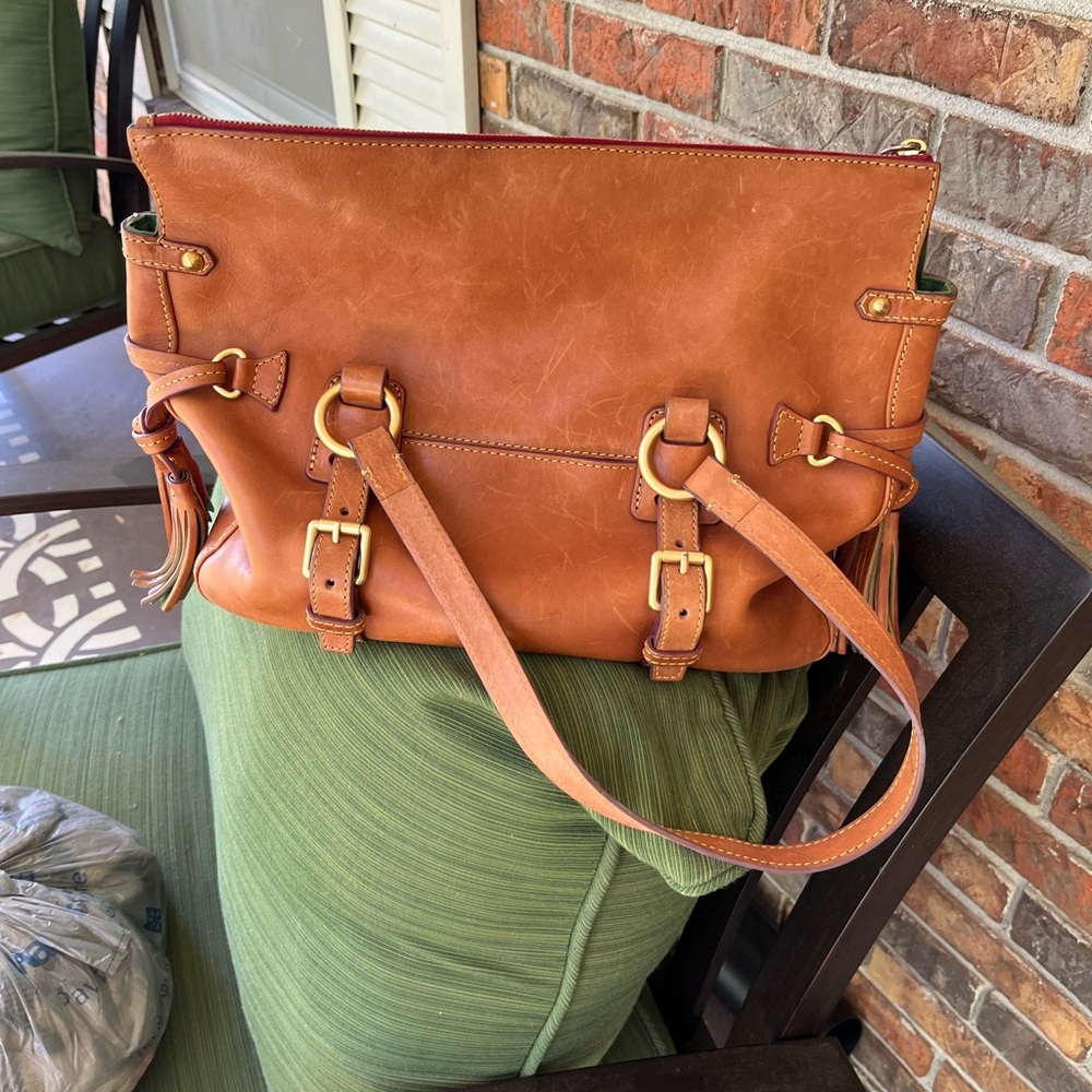 Dooney & Bourke